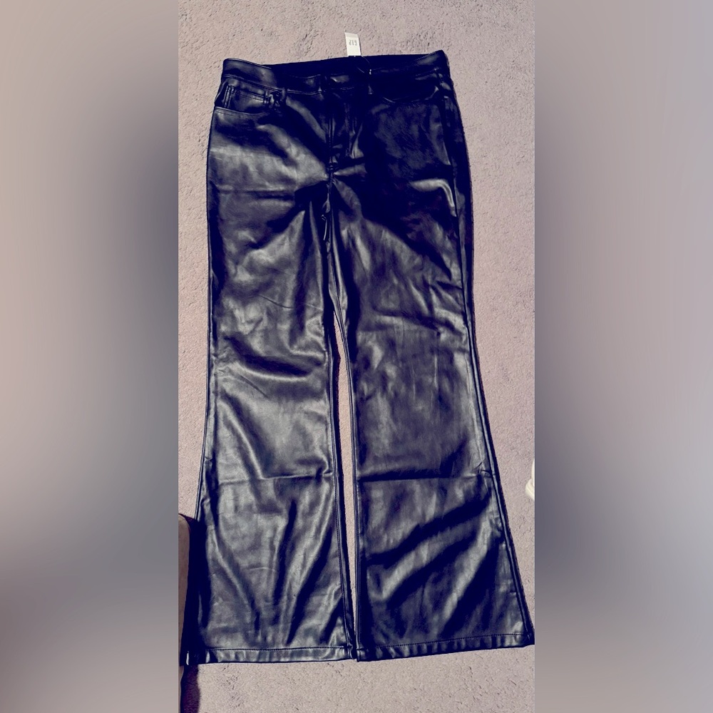 New with tags! Never been worn! Gap vegan 70’s flare pleather pants!